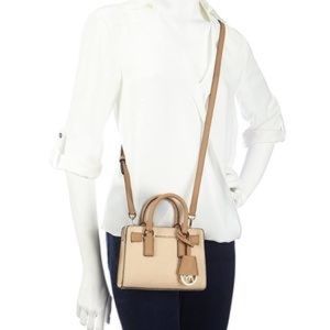 Michael kors crossbody XS